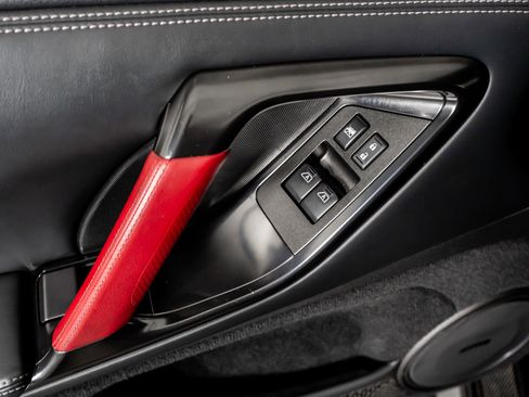 Used 2015 Nissan GT-R Black Edition image 41