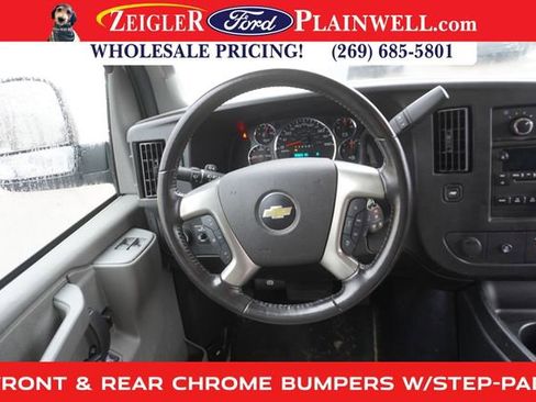Used 2016 Chevrolet Express 3500 LT w/ LT Preferred Equipment Group image 8