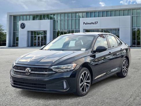 Certified 2024 Volkswagen Jetta Sport FWD image 3