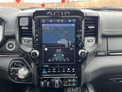 Used 2024 RAM 1500 Limited image 28