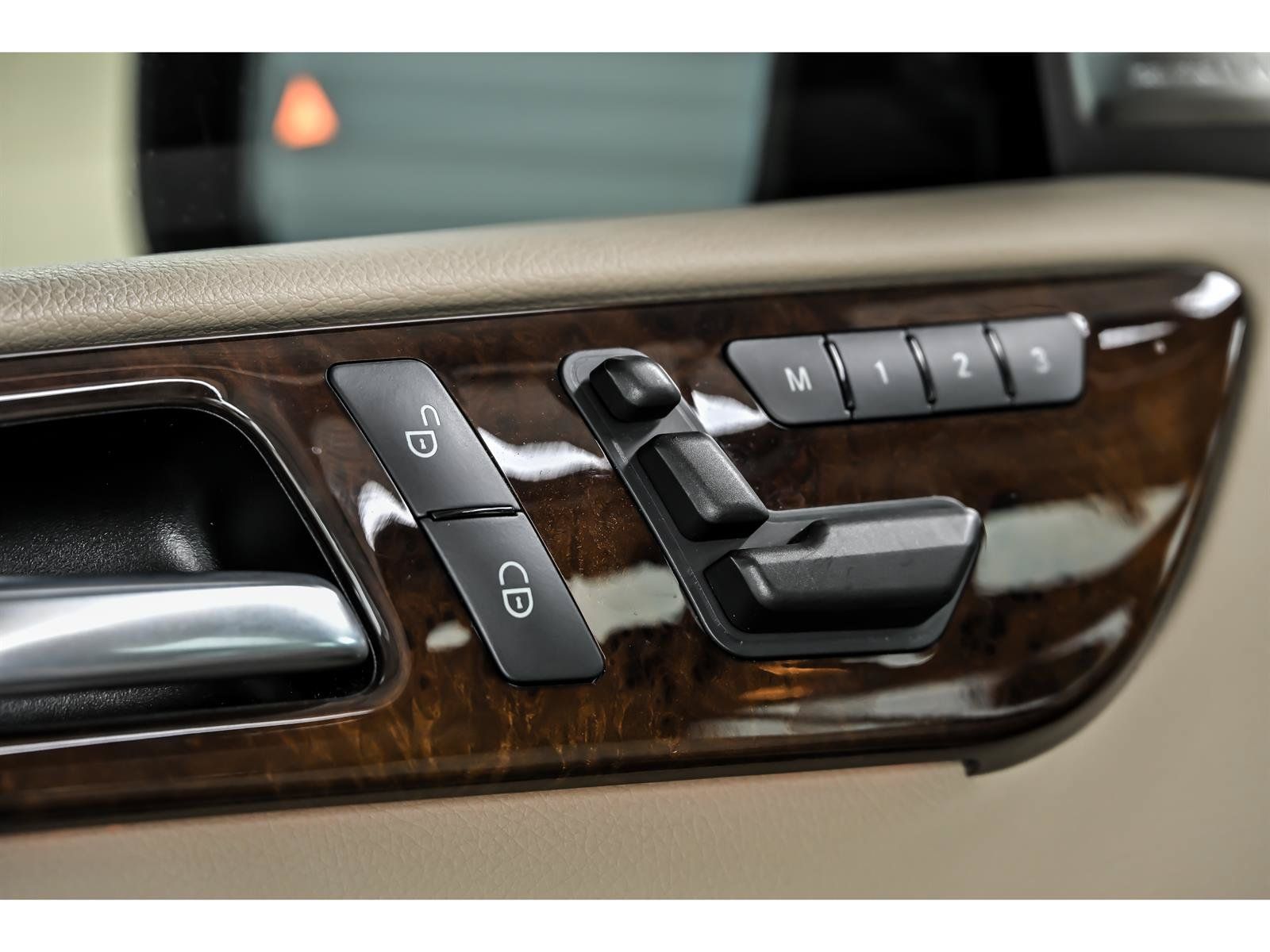 Used 2015 Mercedes-Benz ML 400 4MATIC image 10