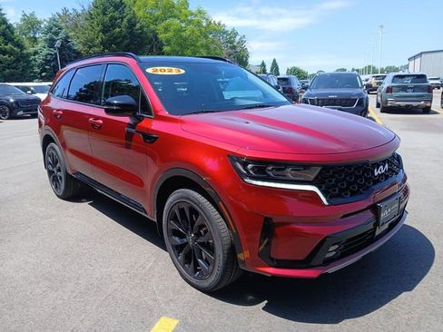 Certified 2023 Kia Sorento SX AWD/4WD image 1