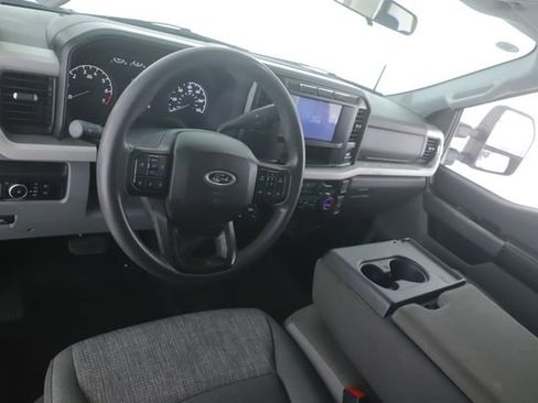 Used 2024 Ford F250 XLT AWD/4WD image 17