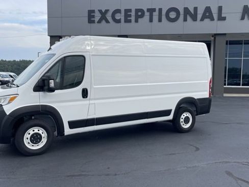 Used 2023 RAM ProMaster 3500 image 2