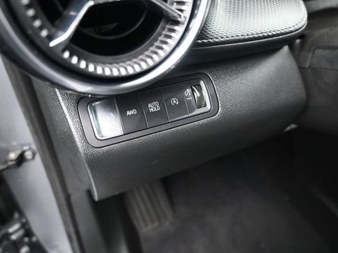 Used 2025 Chevrolet Equinox LT AWD/4WD image 13