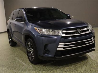 Used 2019 Toyota Highlander LE