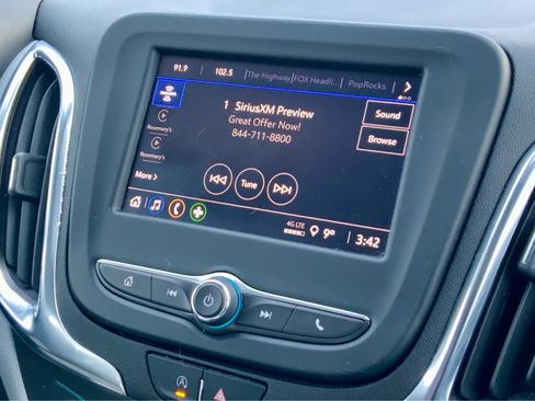 Certified 2022 Chevrolet Equinox LS image 39