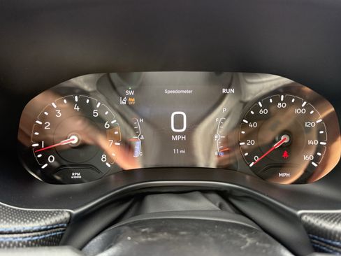 New 2025 Jeep Compass Latitude w/ Sun & Sound Group image 28