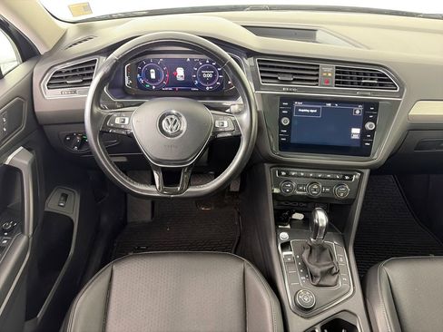Used 2019 Volkswagen Tiguan SEL image 14