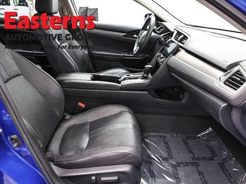 Used 2017 Honda Civic Touring image 23