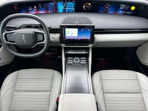 New 2026 Lincoln Nautilus Reserve AWD/4WD image 12