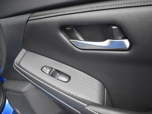 Used 2025 Nissan Sentra SV w/ Trunk Package image 24