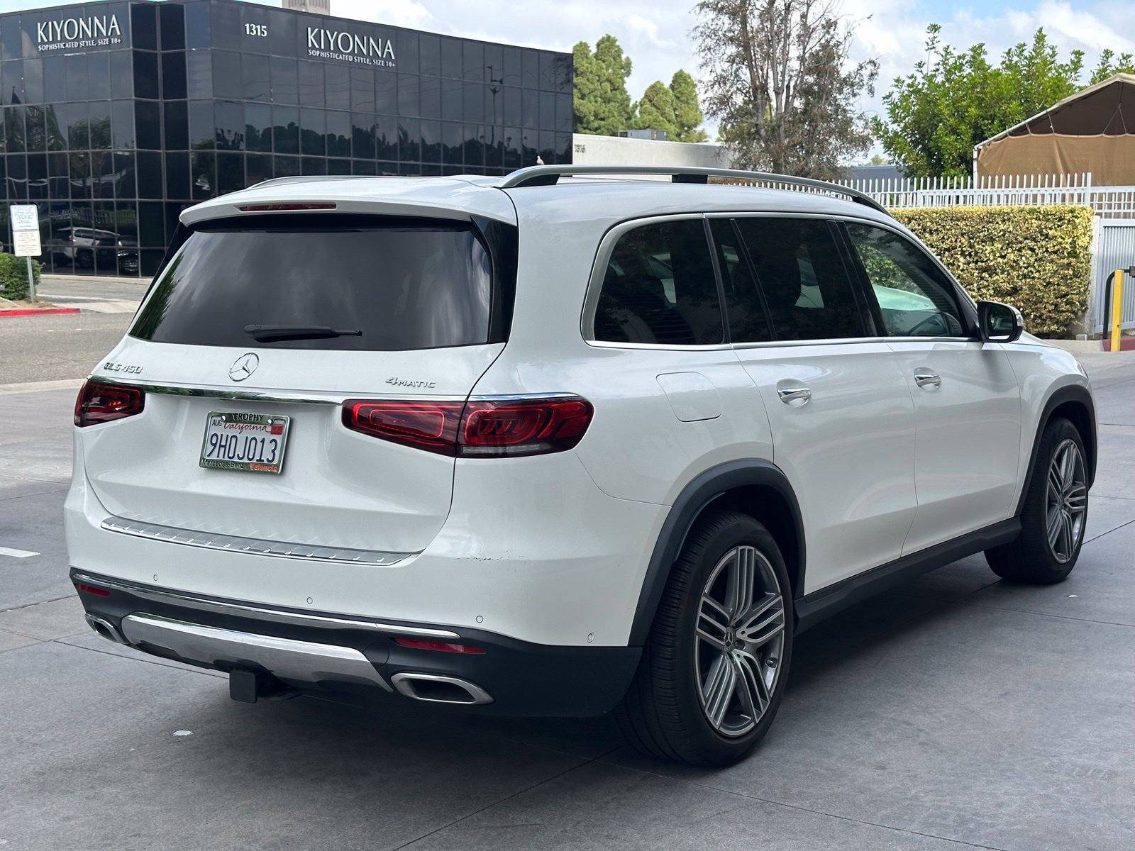 Used 2023 Mercedes-Benz GLS 450 4MATIC image 11