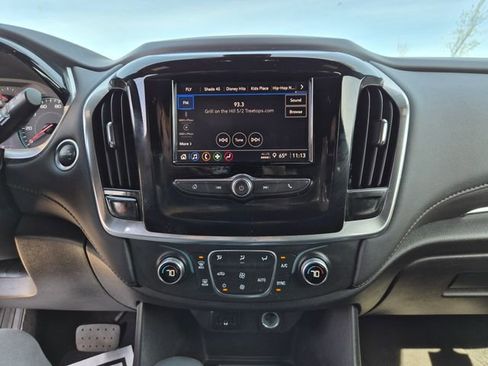 Used 2023 Chevrolet Traverse LT FWD image 24