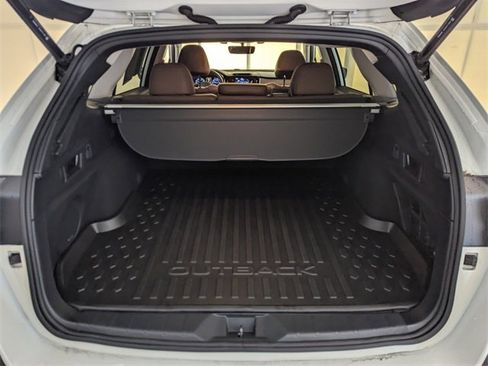 Used 2022 Subaru Outback Touring image 13