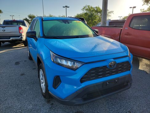 Used 2019 Toyota RAV4 LE w/ All Weather Liner Package image 6