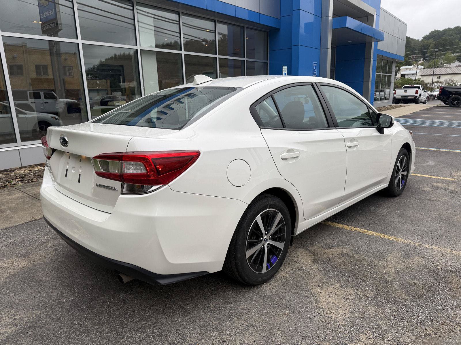 Used 2022 Subaru Impreza 2.0i Premium AWD/4WD image 5