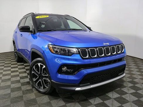 Used 2023 Jeep Compass Limited image 3