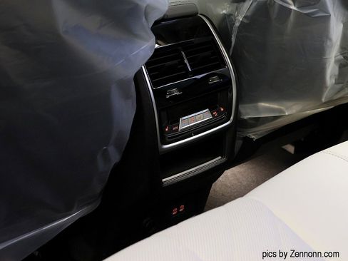 New 2026 BMW X5 xDrive50e w/ Climate Comfort Package image 15