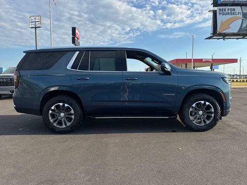 Used 2026 Chevrolet Tahoe LS RWD image 8