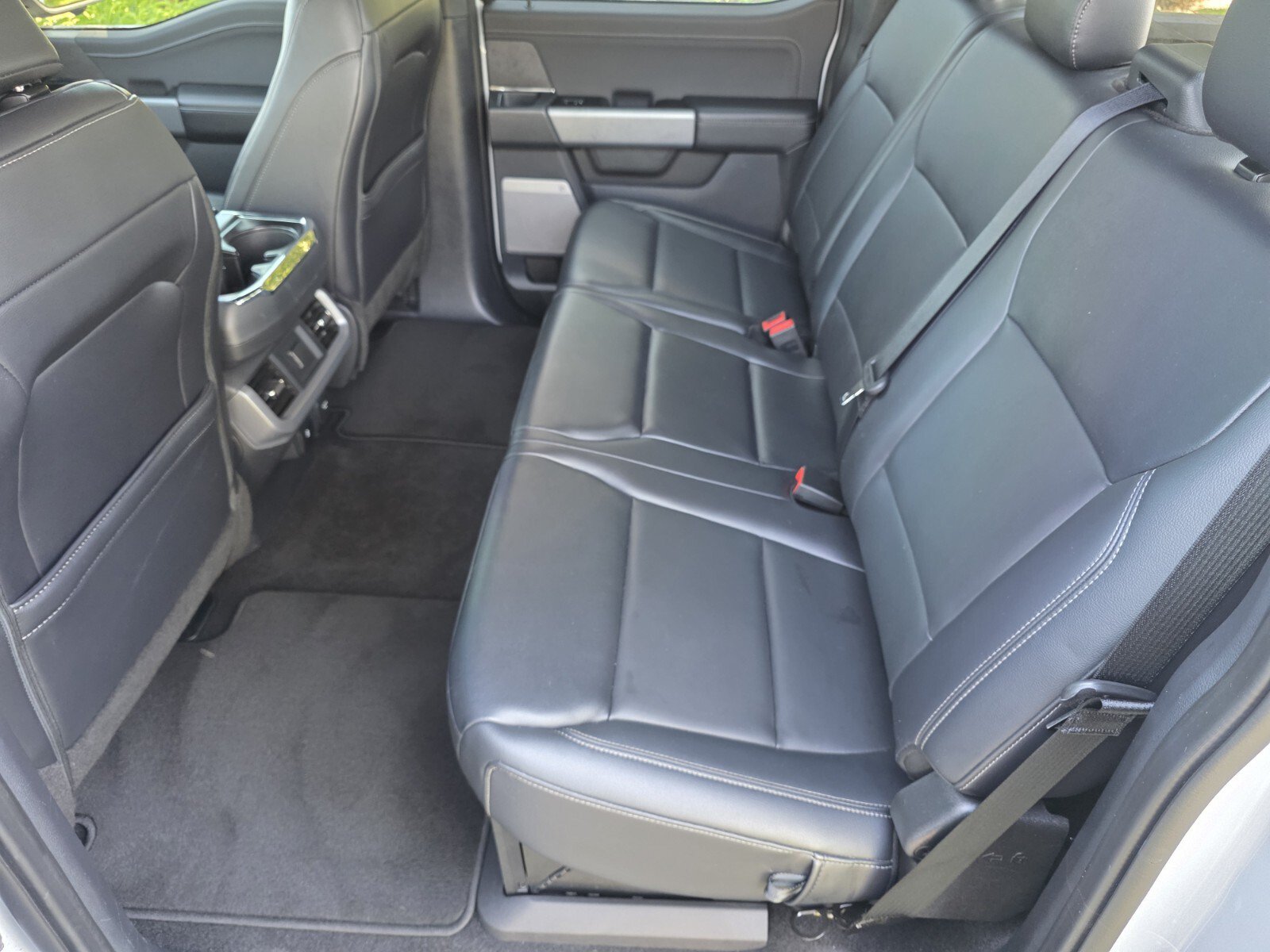 Used 2025 Ford F150 XLT w/ Equipment Group 303A High AWD/4WD image 13