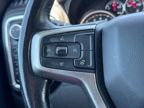 Used 2021 Chevrolet Silverado 1500 LT AWD/4WD image 16
