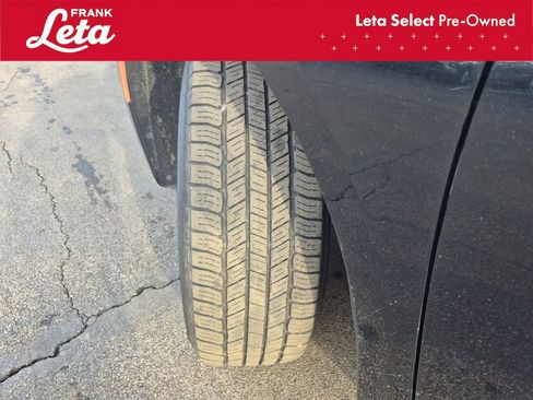 Used 2020 Chrysler Pacifica Limited FWD image 26