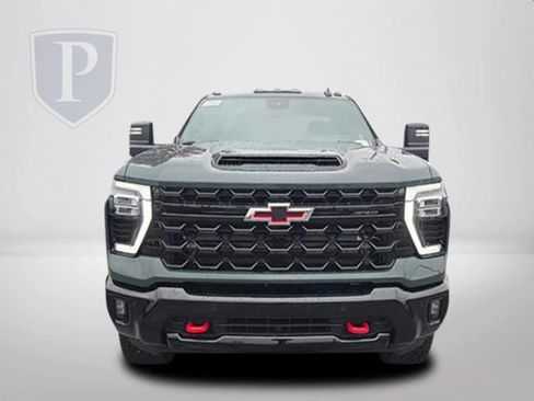 New 2026 Chevrolet Silverado 2500 ZR2 w/ LPO, Dark Essentials Package AWD/4WD image 12