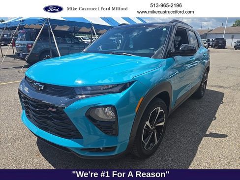 Used 2021 Chevrolet TrailBlazer RS w/ Sun and Liftgate Package FWD image 2