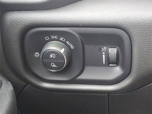 Used 2023 RAM 3500 Tradesman w/ Chrome Appearance Group image 29