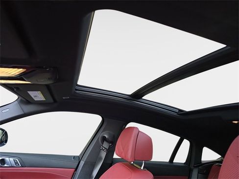 Used 2026 BMW X6 xDrive40i image 33