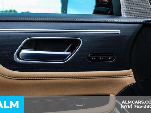 Used 2025 INFINITI QX80 Sensory image 38