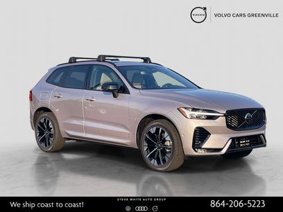 New 2026 Volvo XC60 B5 Plus w/ Climate Package PRO