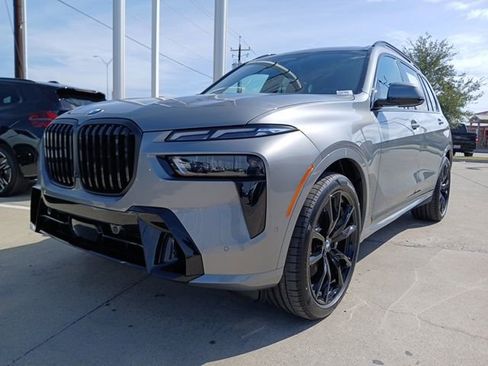 New 2026 BMW X7 xDrive40i image 3