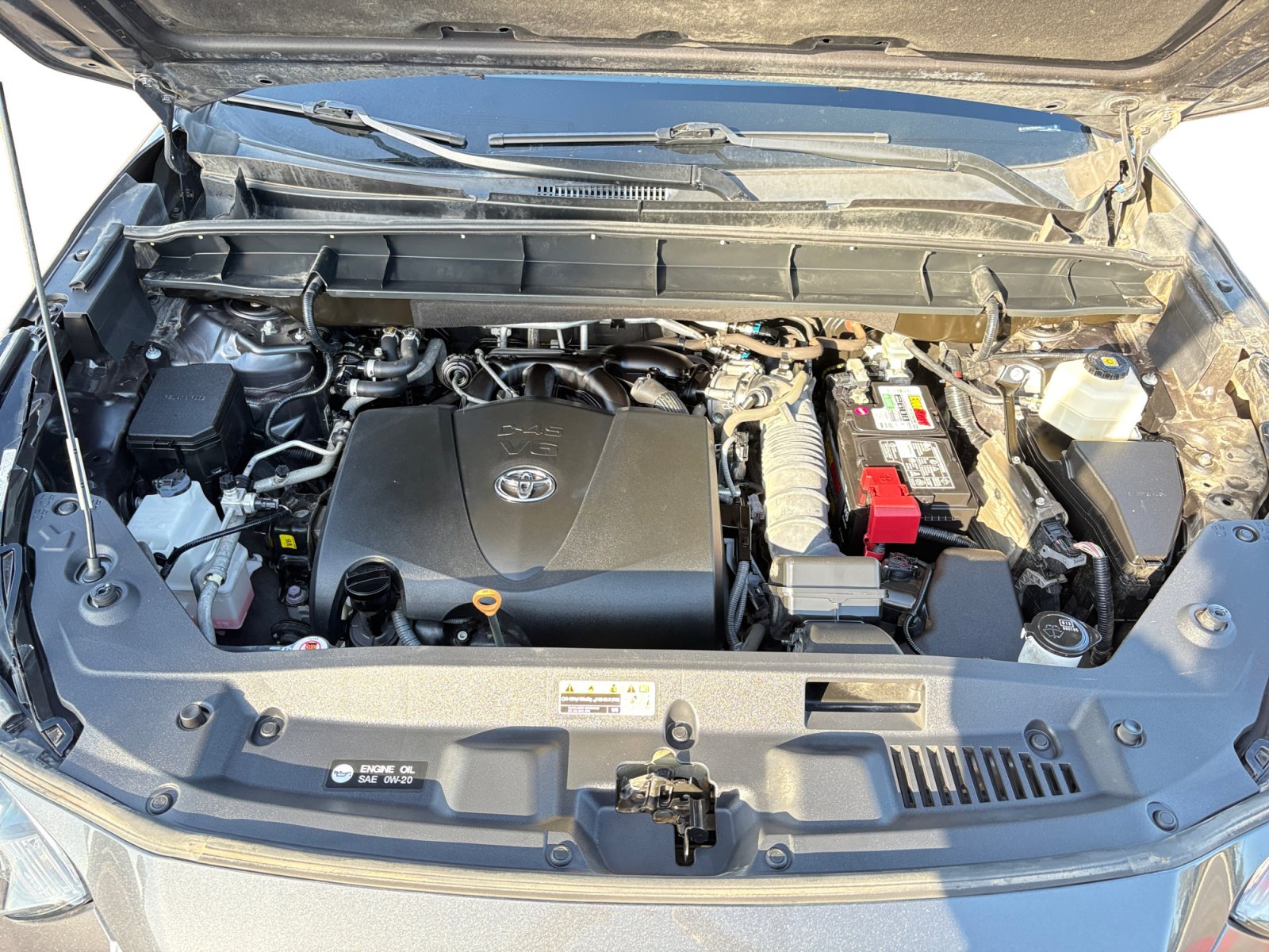 Used 2021 Toyota Highlander XLE FWD image 24