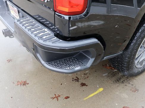 Certified 2021 Chevrolet Silverado 1500 RST image 36