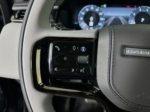New 2026 Land Rover Range Rover Velar Dynamic SE image 10