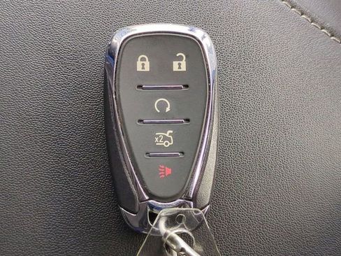 Used 2023 Chevrolet Camaro LT image 28