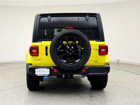Used 2023 Jeep Wrangler Unlimited Sahara w/ Cold Weather Group AWD/4WD image 6