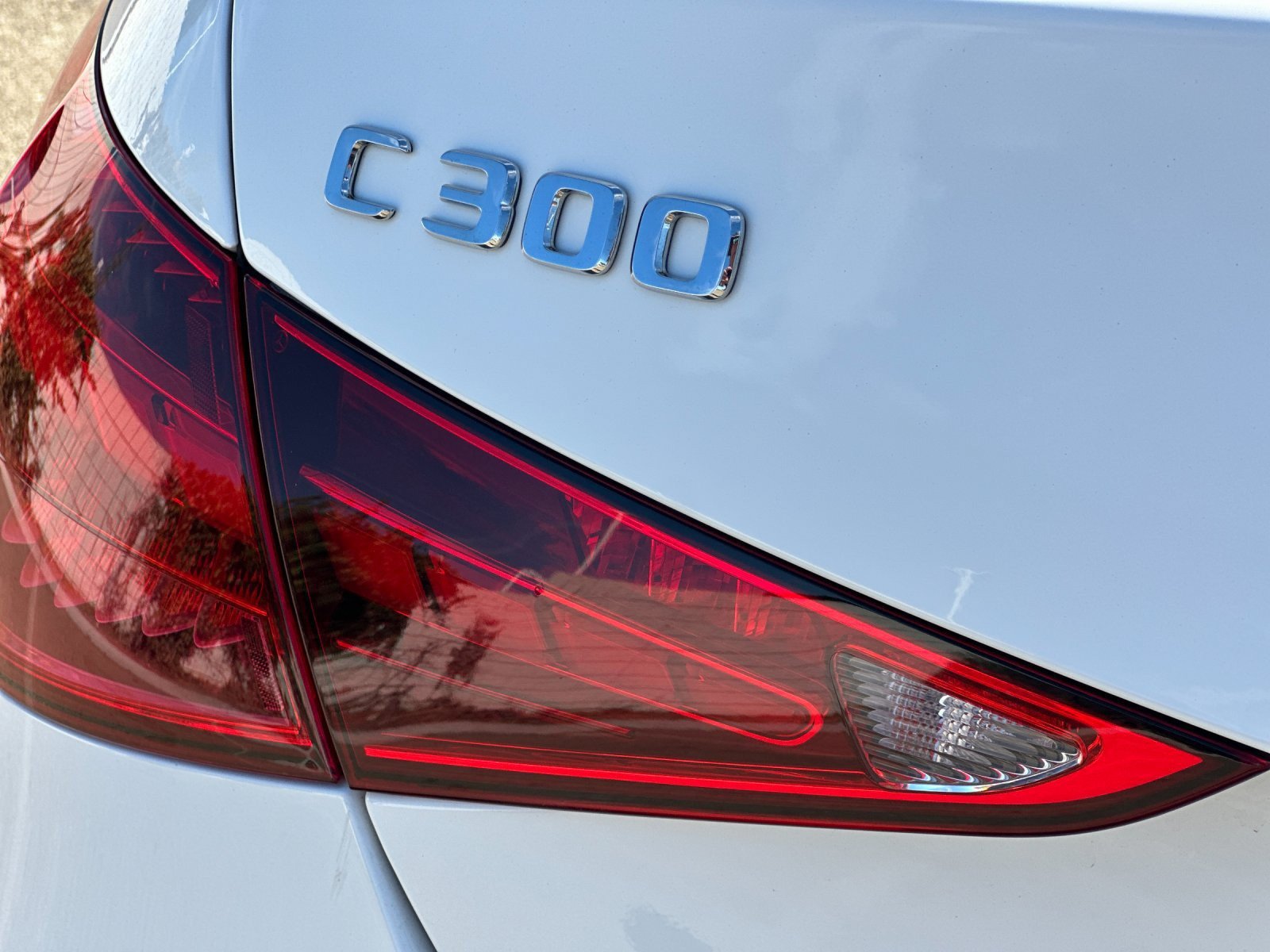 Used 2025 Mercedes-Benz C 300 Sedan image 41