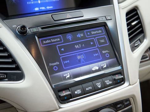 Used 2014 Acura RLX Hybrid w/ Technology Package AWD/4WD image 17