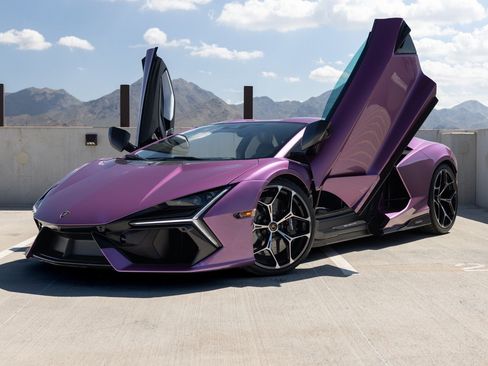 Used 2026 Lamborghini Revuelto AWD/4WD image 2