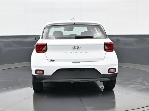 New 2026 Hyundai Venue SE FWD image 6