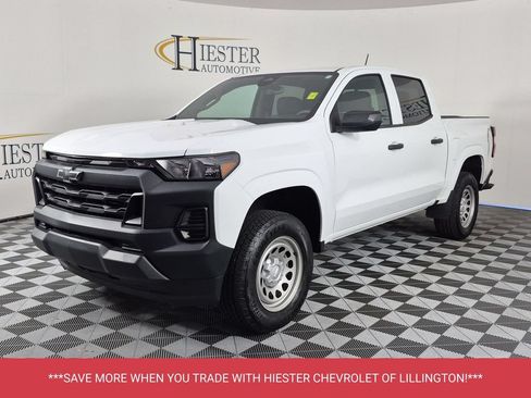 Certified 2024 Chevrolet Colorado W/T RWD image 8