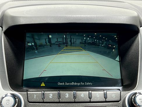 Used 2017 Chevrolet Equinox LS FWD image 12