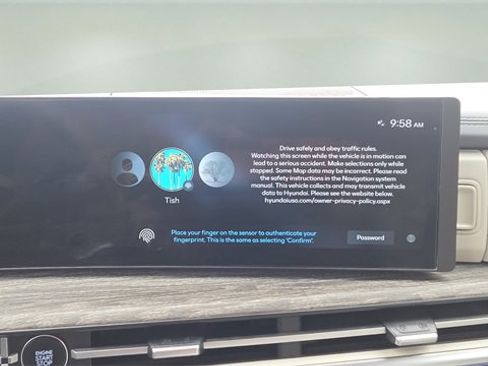 Used 2024 Hyundai Santa Fe Limited image 10