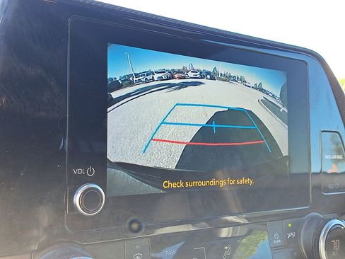 Used 2023 Toyota Highlander XSE image 26