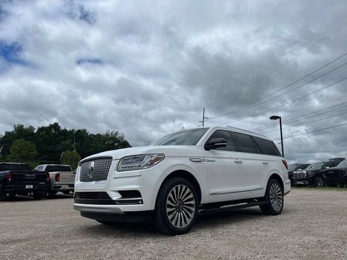 Used 2020 Lincoln Navigator Reserve w/ Luxury Package AWD/4WD image 2