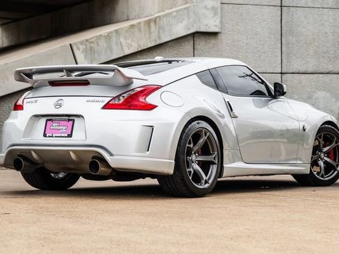 Used 2013 Nissan 370Z NISMO w/ Bose Pkg RWD image 3