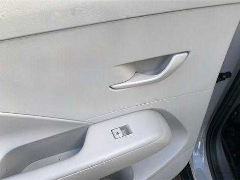 Certified 2024 Hyundai Kona SEL image 17